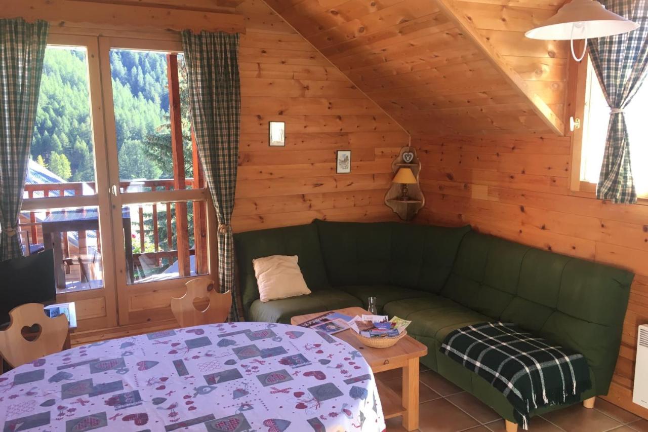 Le Cubet Hameau Des Chazals Nevache Hautes Alpes Exterior photo
